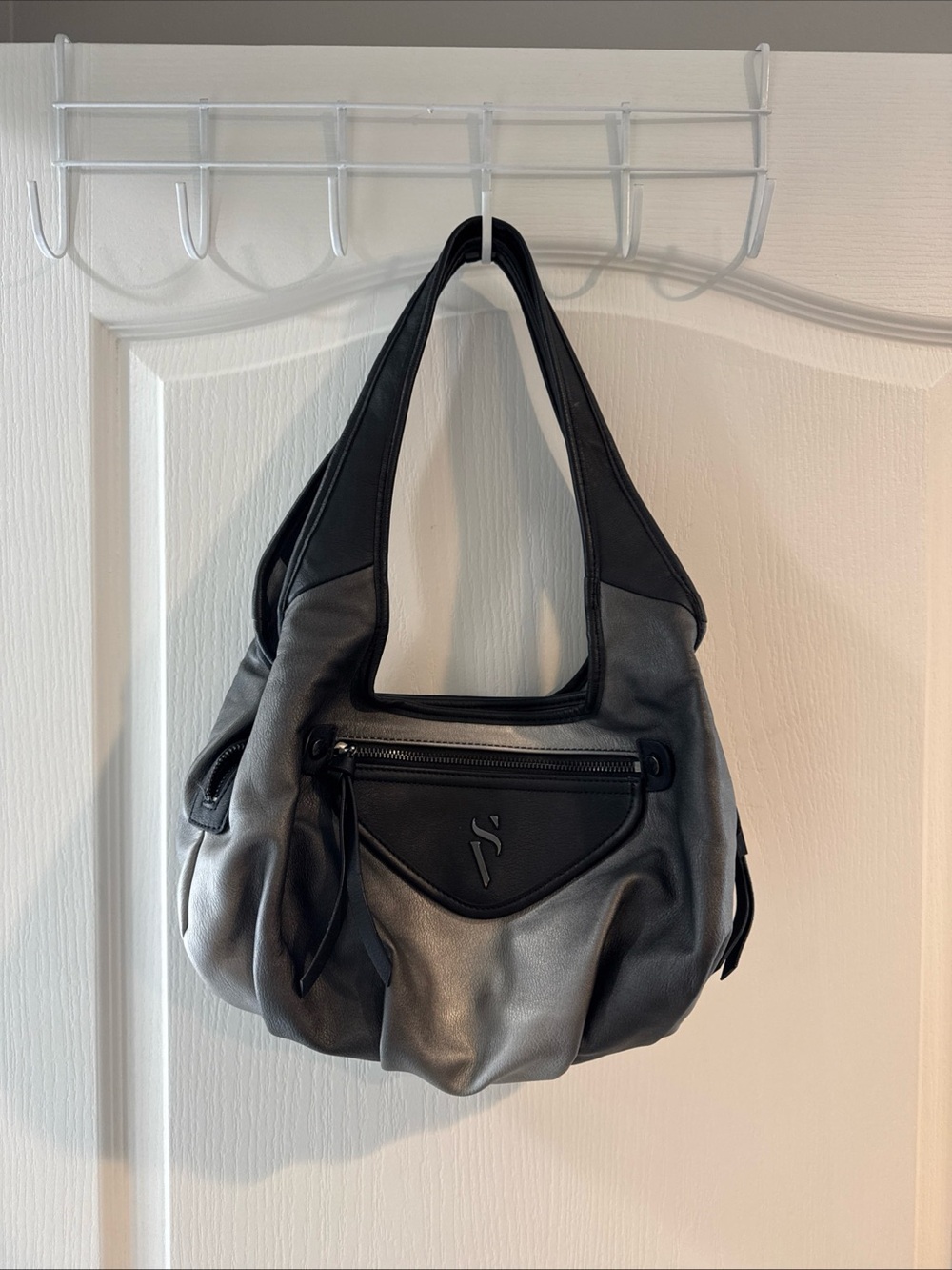 Simply Vera Vera Wang Black Leather Shoulder Bag with Gray Lining